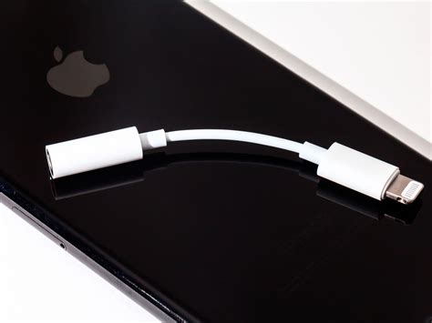 From MacBook Pro to iPhone 7, Apple's cord situation is out of control ...