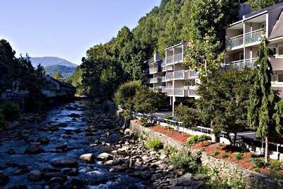 Gatlinburg Riverfront Hotel | Gatlinburg, River inn, Gatlinburg hotels