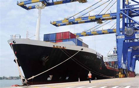 Indian Ports Association: Cargo volume at major ports slip 21% to 47 ...