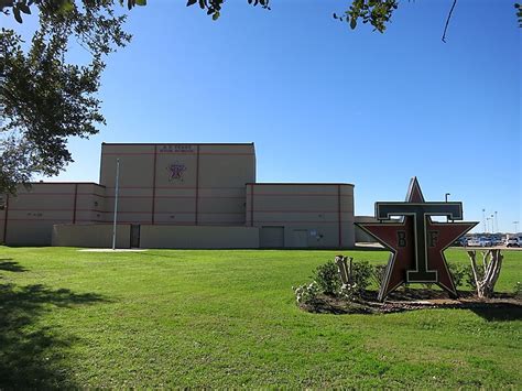 B. F. Terry High School in Rosenberg, Texas | Sygic Travel