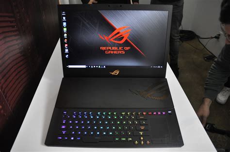 Asus ROG Mothership (GZ700): Equipo de sobremesa y portátil gaming al ...