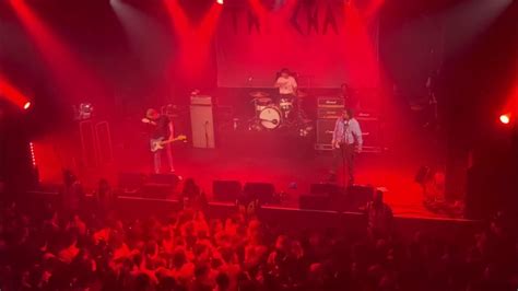 The Chats - Smoko + AC/DC CD - live @ Electric Brixton, London - YouTube