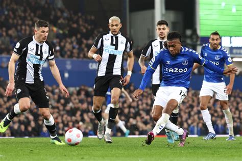 Everton vs Newcastle United Predicted Lineups: Is Allan Saint-Maximin Back From Injury? - Pundit ...