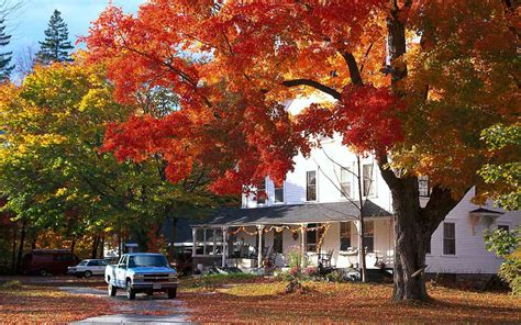 22 Best Places to See Fall Foliage in the United States