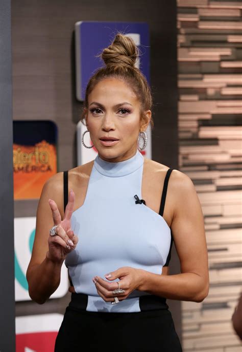 Jennifer Lopez - at Univision's 'Despierta America' in Miami - January 2015 • CelebMafia
