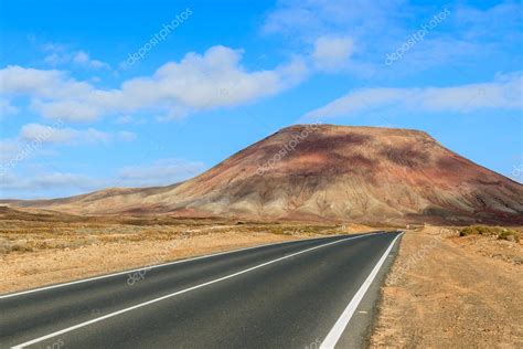 Road Corralejo Desert Volcanoes Fuerteventura Canary Islands Spain — Stock Photo © pkazmierczak ...