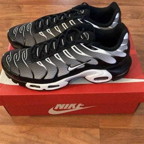 Nike Tn Max Black grey | Nike fashion shoes, Nike tn, Nike tn shoes