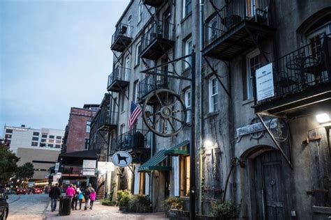 11 Best Ghost Tours in Savannah, Georgia - TourScanner