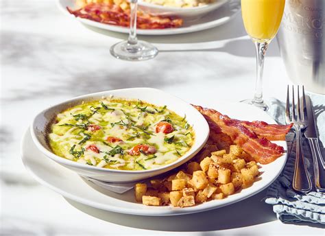 Bonefish Grill on Twitter: "On Mother’s Day, we brunch. 🫶🍳🥓 Treat Mom to what she really wants ...