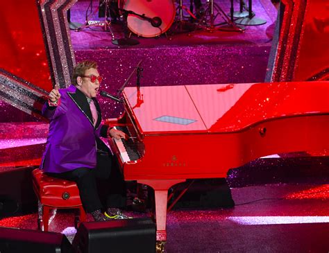 Elton John’s final concert dates include Chicago stop