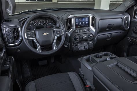 Small Engine, Big Truck: 2019 Silverado 4-Cylinder Turbo Review ...