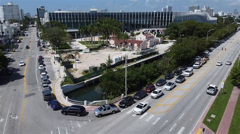 Miami-Dade’s Covid-19 Patients Rise; County Cites Technicality - Bloomberg