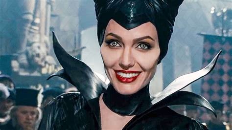 What An Awkward Situation Scene - MALEFICENT (2014) Movie Clip - YouTube