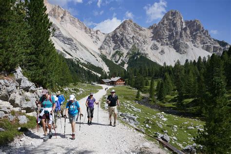 Dolomites-hiking-traverse-in-the-Sennes-Fannes-Naturpark - Patagoniatiptop