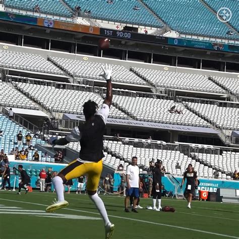 George Pickens one-handed catch during pregame | George Pickens already putting on a show 👀 | By ...