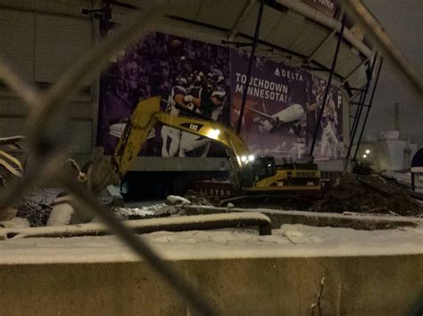 Starting the Metrodome Demolition (Jan. 24, 2014) – Minnesota Cold – Cold Weather Experiments