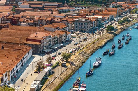 Now, after that little explanation, let’s find more about the wine cellars in Porto ! 👇🏼