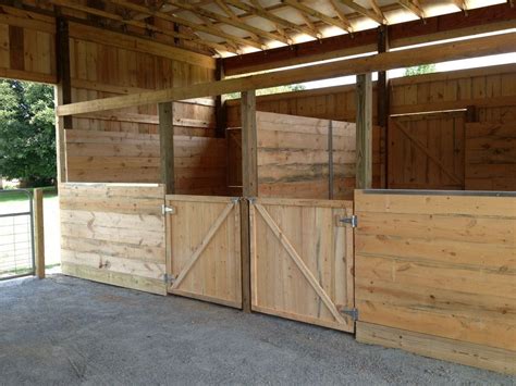 24 Horse Stables Design for Safety and Comfort | Diy horse barn, Barn stalls, Horse stables design