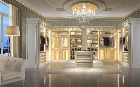 Luxury Walk-in Closets to Make your Home Stand Out