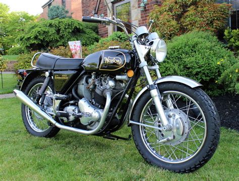 Restored Norton Commando 750 - 1972 Photographs at Classic Bikes Restored |Bikes Restored