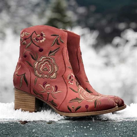 Womens Boots 2019: Iimpeccable Trends and Ideas for Womens Fashion ...