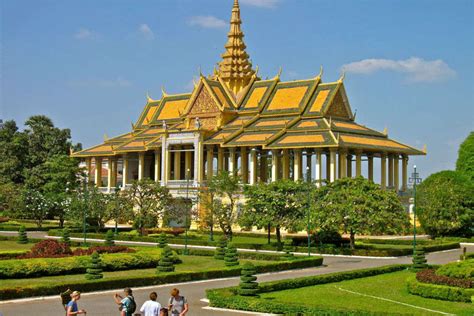 Phnom Penh’s Royal Palace - Cambodia: Get the Detail of Phnom Penh’s ...