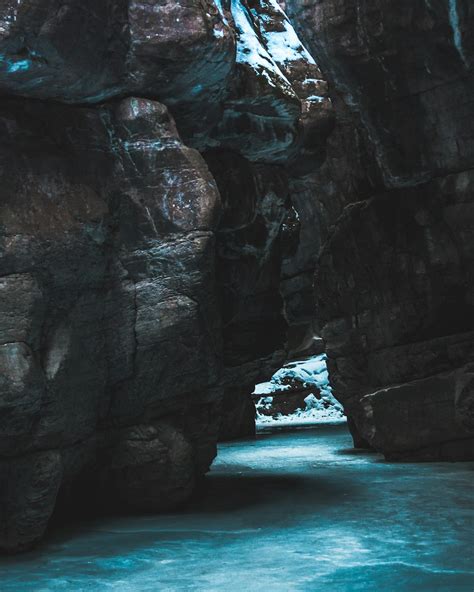 Cave Entrance Pictures | Download Free Images on Unsplash