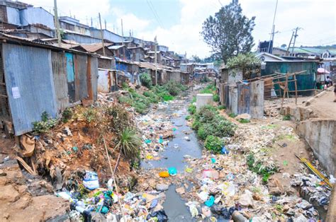 Visiting the Kibera slums in Kenya - Against the Compass