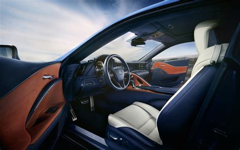 Lexus “Takumi” explains the design of the 2018 LC’s interior