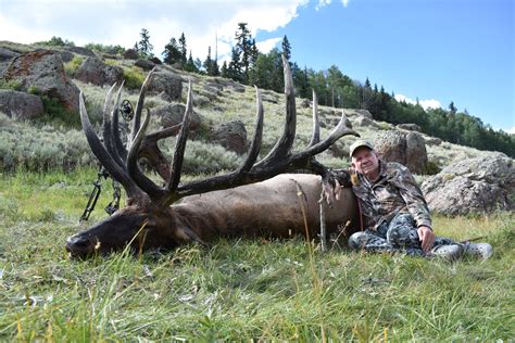 COLORADO TROPHY ELK HUNTS AT BULL BASIN RANCH COLORADO TROPHY BULL ELK HUNTS 400 inch elk SCI ...