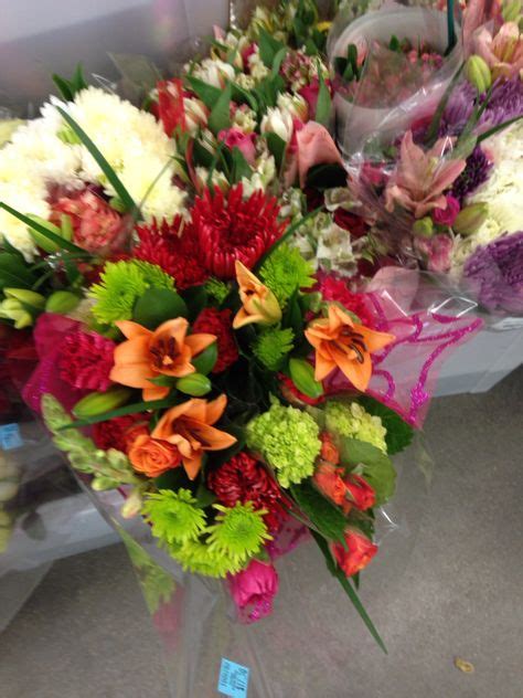 12 Best West Broadway Hy-Vee Floral images | Floral, Table decorations ...