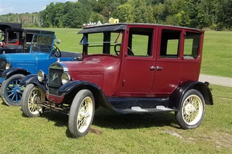 Ford Model T Sedan - Old Rhinebeck Aerodrome