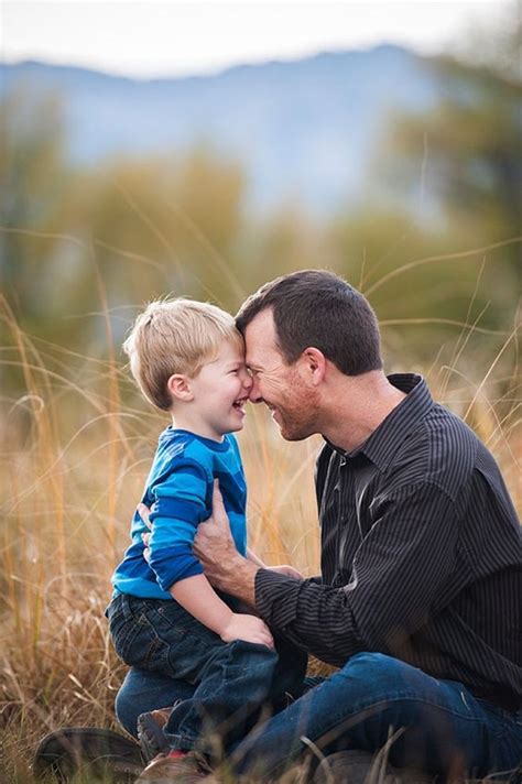 40 Best Father-Son Photography Poses – Macho Vibes