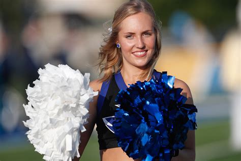 Ooh-rah! – UNK cheerleader training to be Marine Corps officer – UNK News