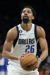 Spencer Dinwiddie Earns Bonus, Guarantees 2023/24 Salary | Hoops Rumors