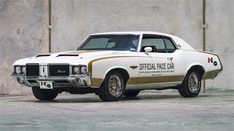 1972 Oldsmobile Hurst 4-4-2 Indy 500 Pace Car VIN: 3J57U2M204112 - CLASSIC.COM