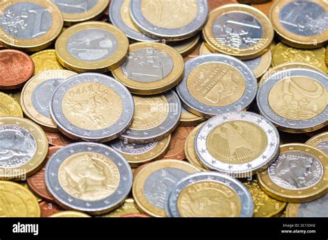 Euro coins different countries hi-res stock photography and images - Alamy