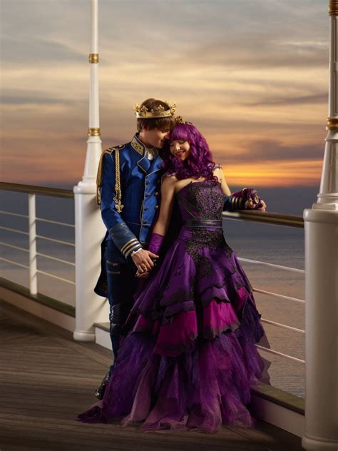 Disney Descendants 2 in Cotillion costumes - YouLoveIt.com