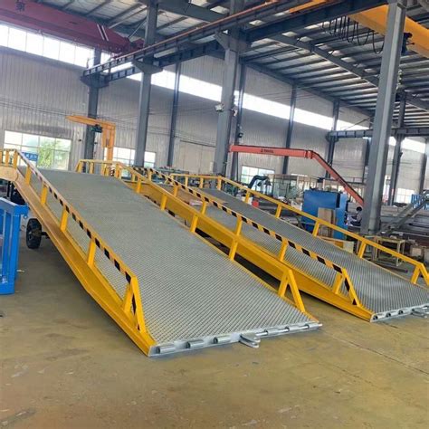 China Dcqy Dock Leveler Hydraulic Dock Ramp Yard Ramp Portable Loading ...