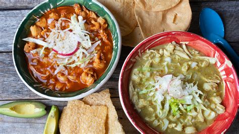 What's The Difference Between Pozole Rojo And Pozole Verde?