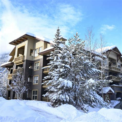 Summit Lodge - Panorama - Frontier Ski