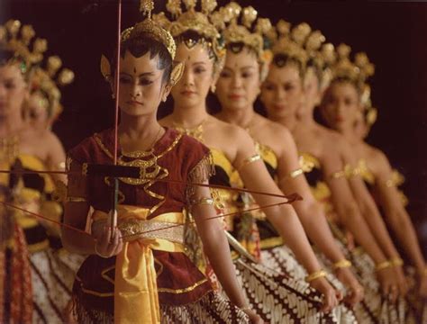 Tari Serimpi, Jawa Tengah | Penari, Budaya, Indonesia