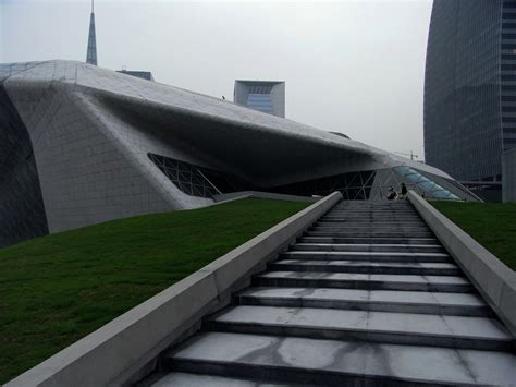 Gallery of Guangzhou Opera House / Zaha Hadid - 33