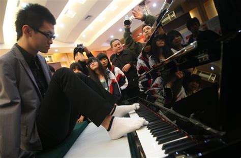 Liu Wei - Armless Pianist - Hire an Inspirational Musician | China