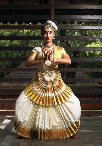 Mohiniyattam Classical Dance | Art and Culture Notes for UPSC!