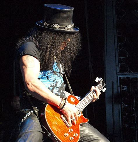 10 Things You May Not Know About Slash | Gibson.com PHOTO: Slash by Anne Erickson | Guitar ...