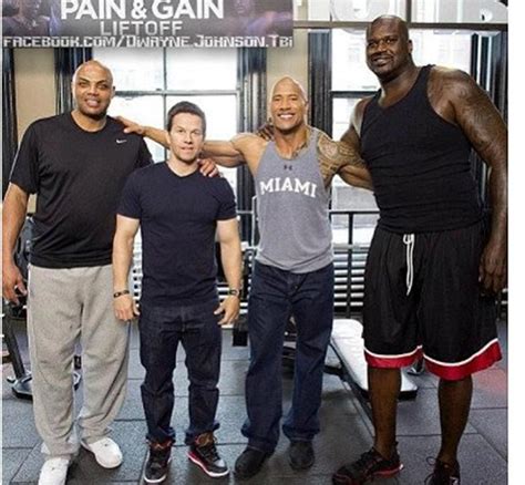 The Rock is 6'5" Shaq for scale. | Shaquille o'neal, The rock dwayne ...