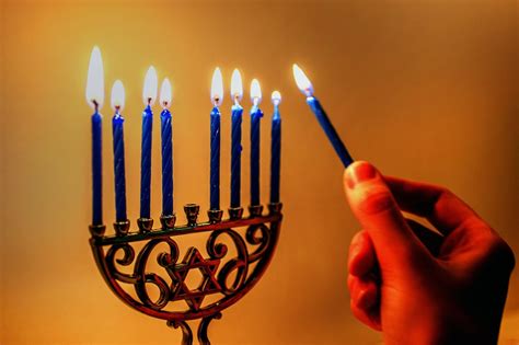 The Menorah: history and meaning of the Jewish candelabra