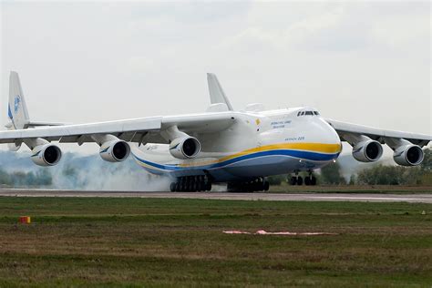 Download Vehicle Antonov AN-225 Mriya HD Wallpaper