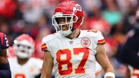 Patrick Mahomes, Travis Kelce Lead Seven Chiefs on AFC Pro Bowl Roster ...